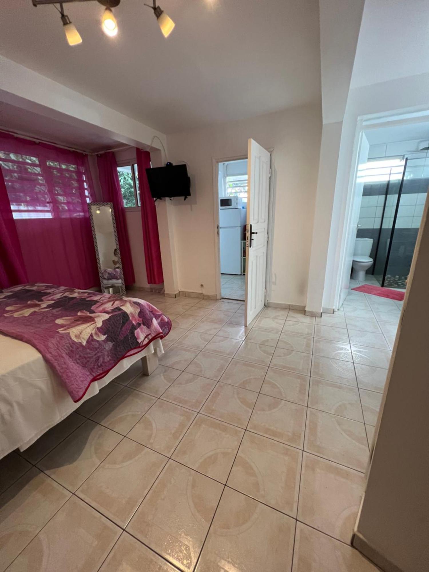 Location Tropical Apartment Sainte-Anne  Luaran gambar
